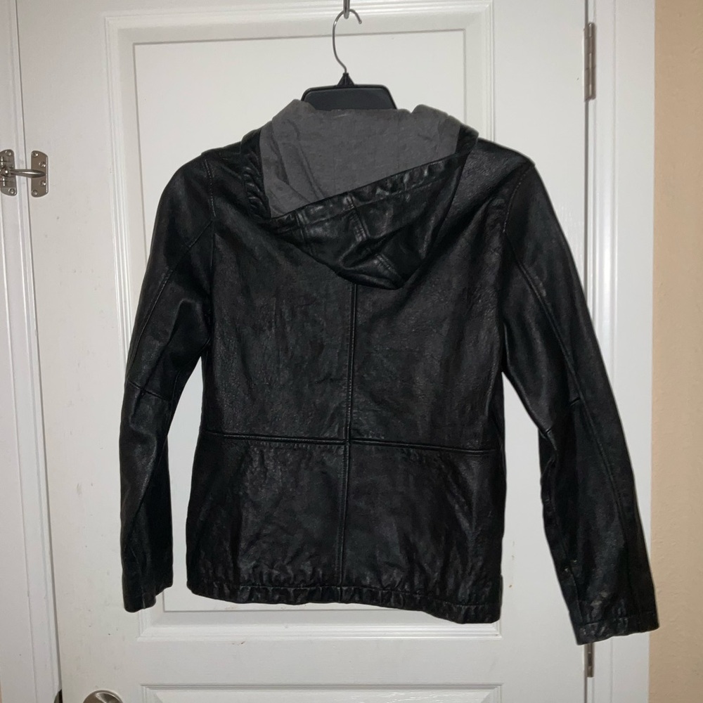 Jacket - Picture 2 of 4